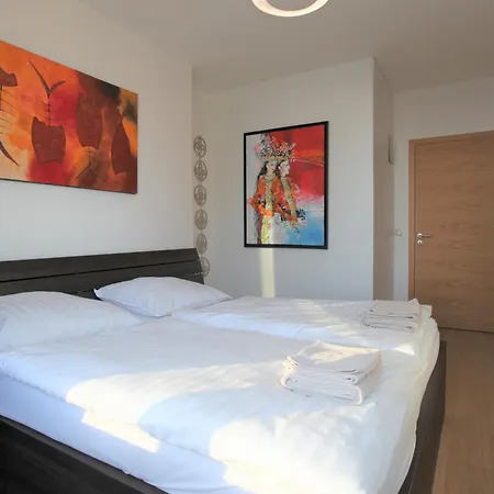 Sag Panorama View 2 Free Parking Free Wifi ברטיסלאבה